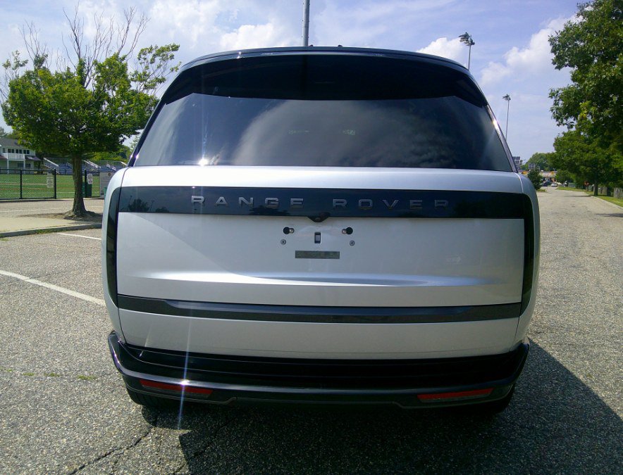 Used 2024 Land Rover Range Rover Long Wheelbase SE AWD/4WD image 15