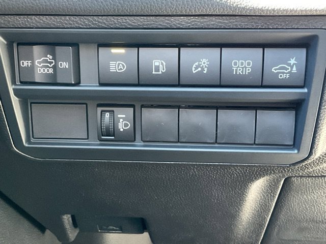 New 2026 Toyota Tundra Limited w/ TRD Off-Road Package AWD/4WD image 33