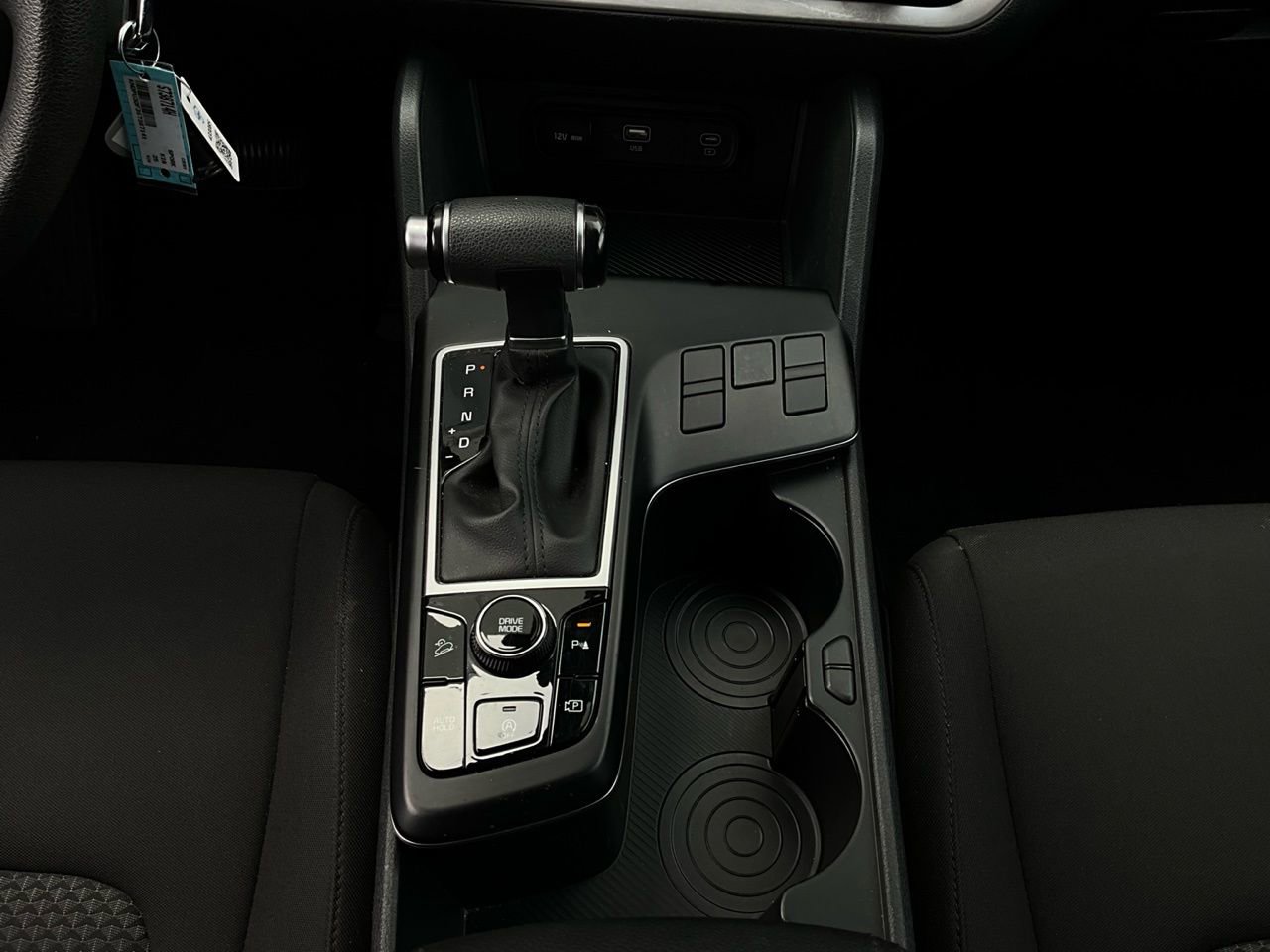 Used 2025 Kia Sportage LX image 14