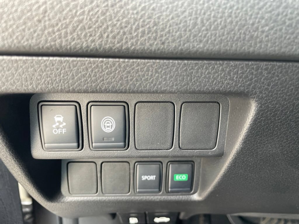 Used 2021 Nissan Rogue Sport S FWD image 15