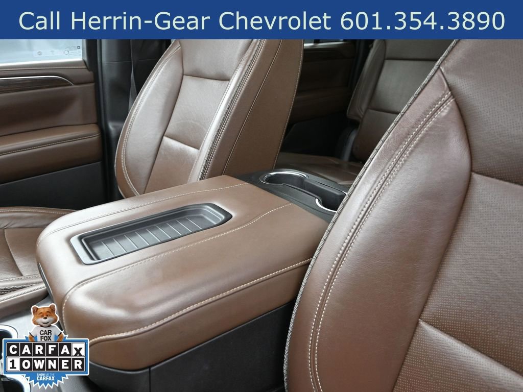 Used 2023 Chevrolet Suburban High Country image 14
