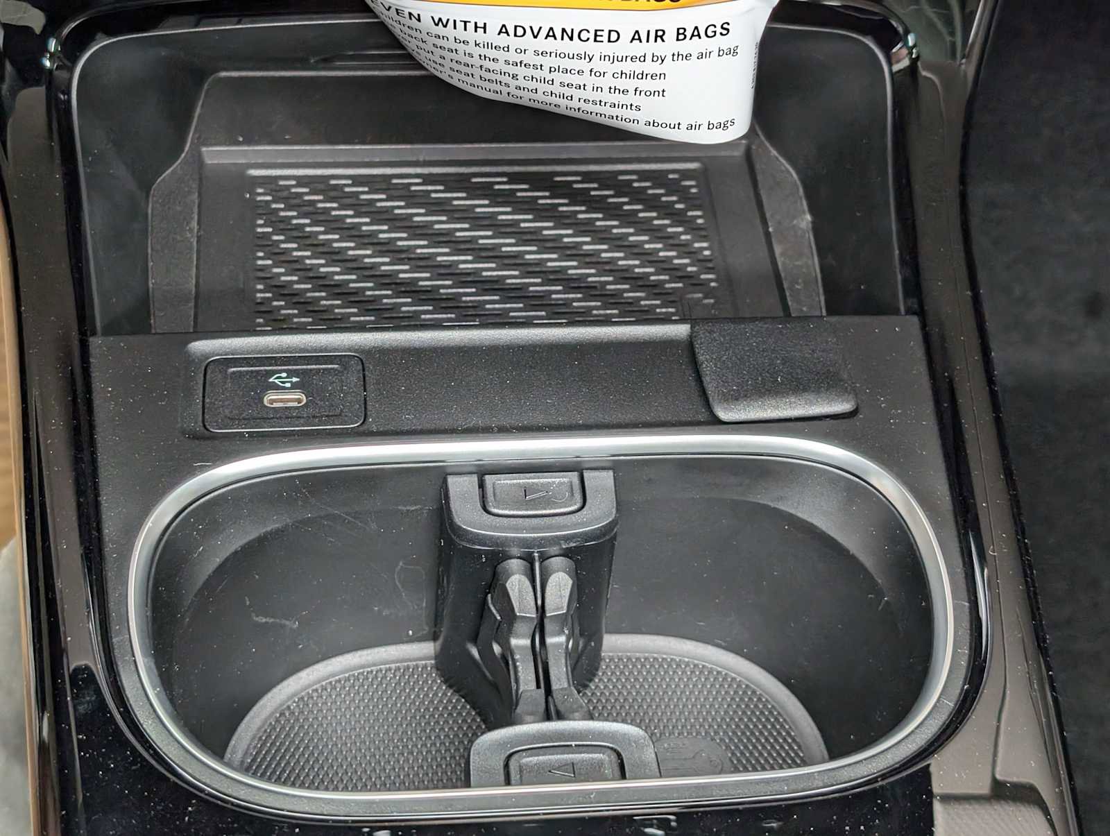 Used 2025 Mercedes-Benz CLA 250 4MATIC image 33