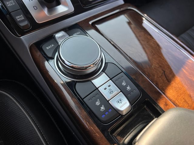 Used 2018 Genesis G90 3.3T Premium AWD/4WD image 30