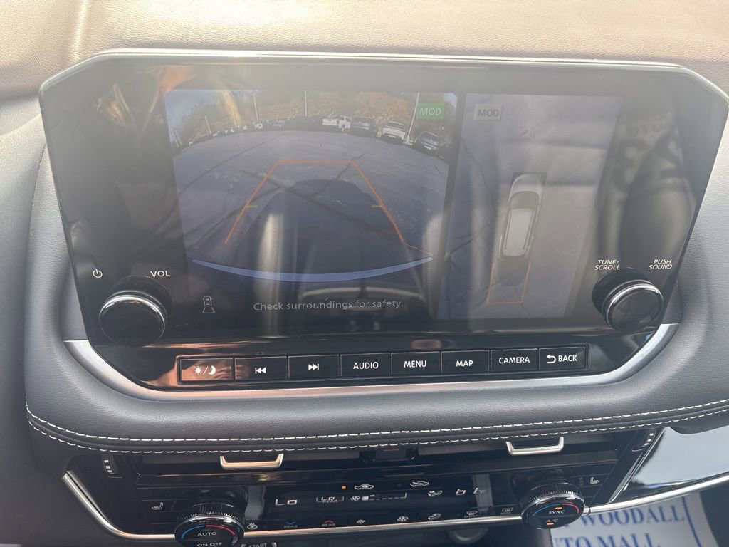 Used 2023 Nissan Rogue SL w/ SL Premium Package image 18