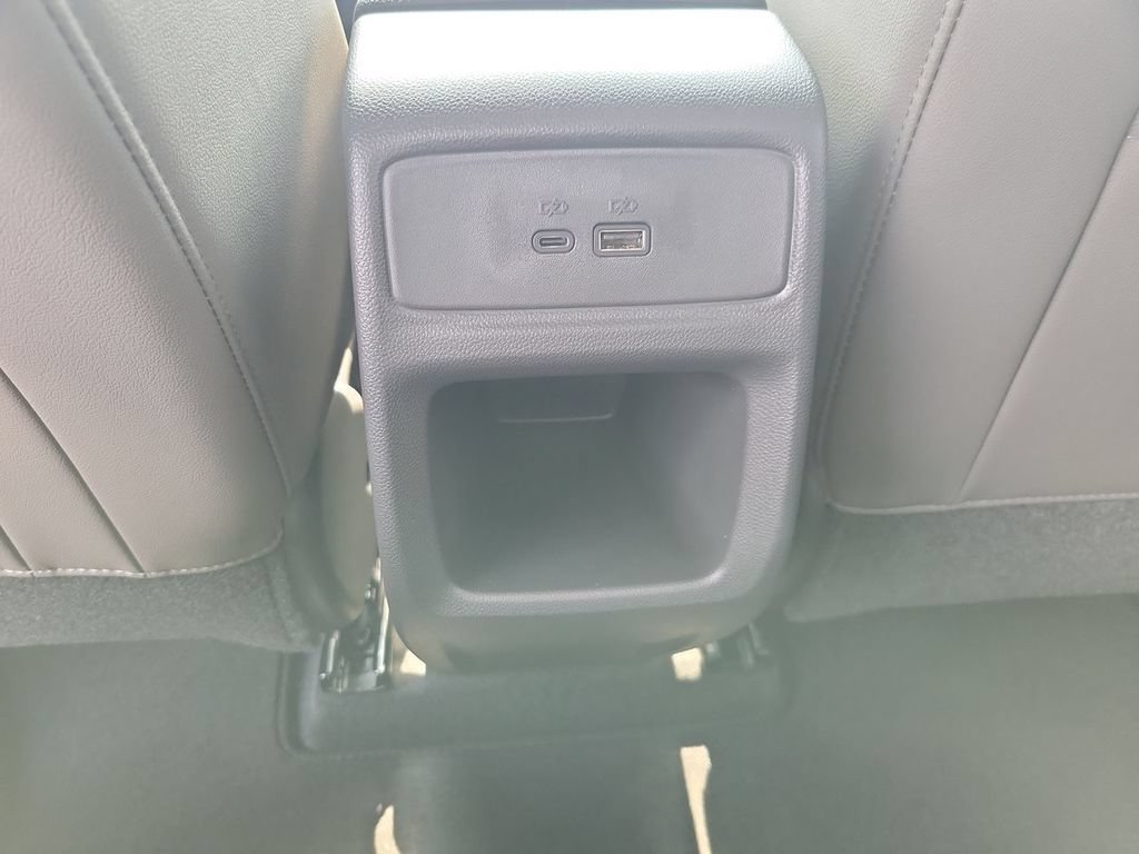 New 2026 Chevrolet Trax ACTIV w/ Sunroof Package FWD image 21
