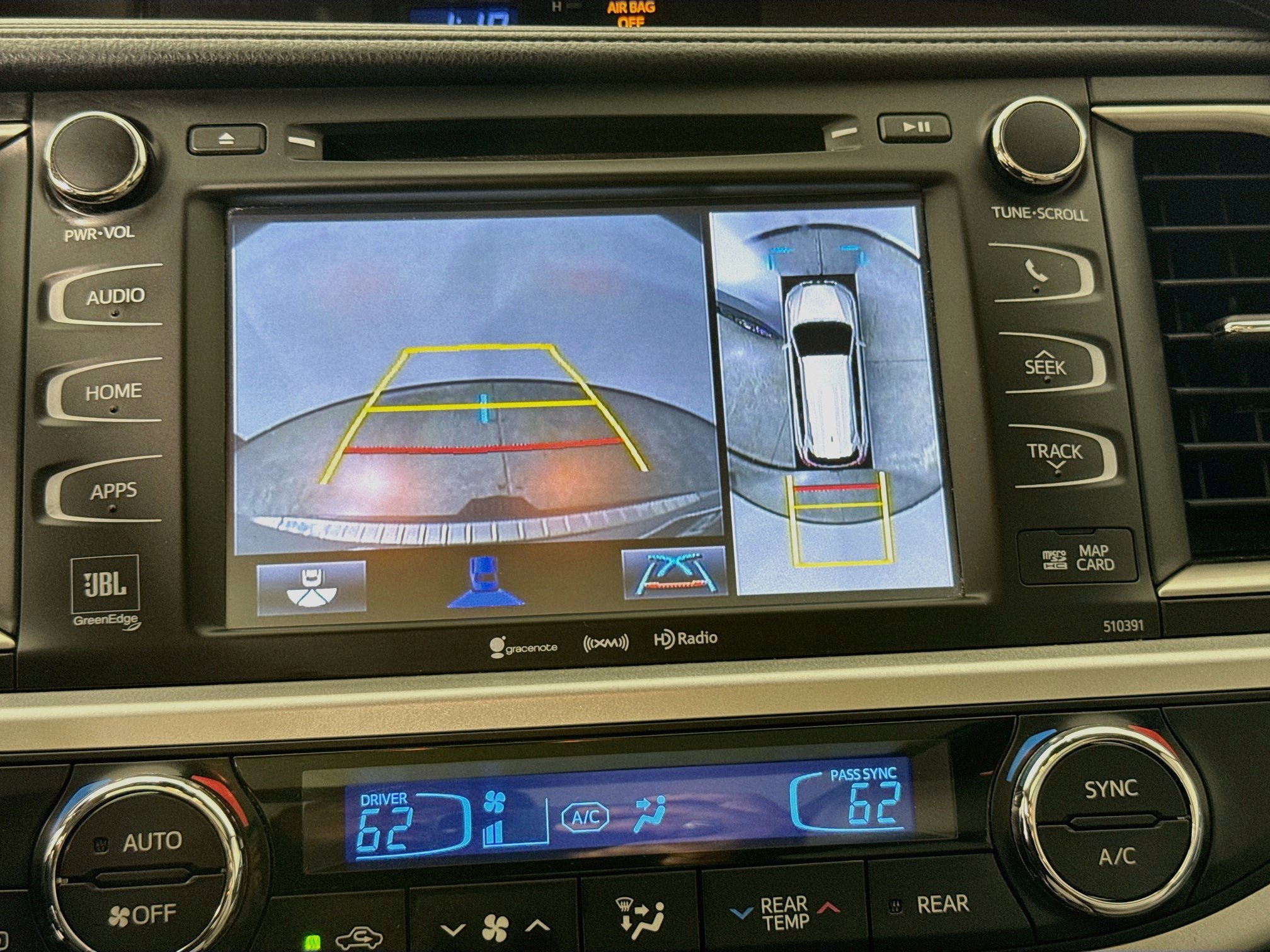 Used 2019 Toyota Highlander Limited Platinum AWD/4WD image 17