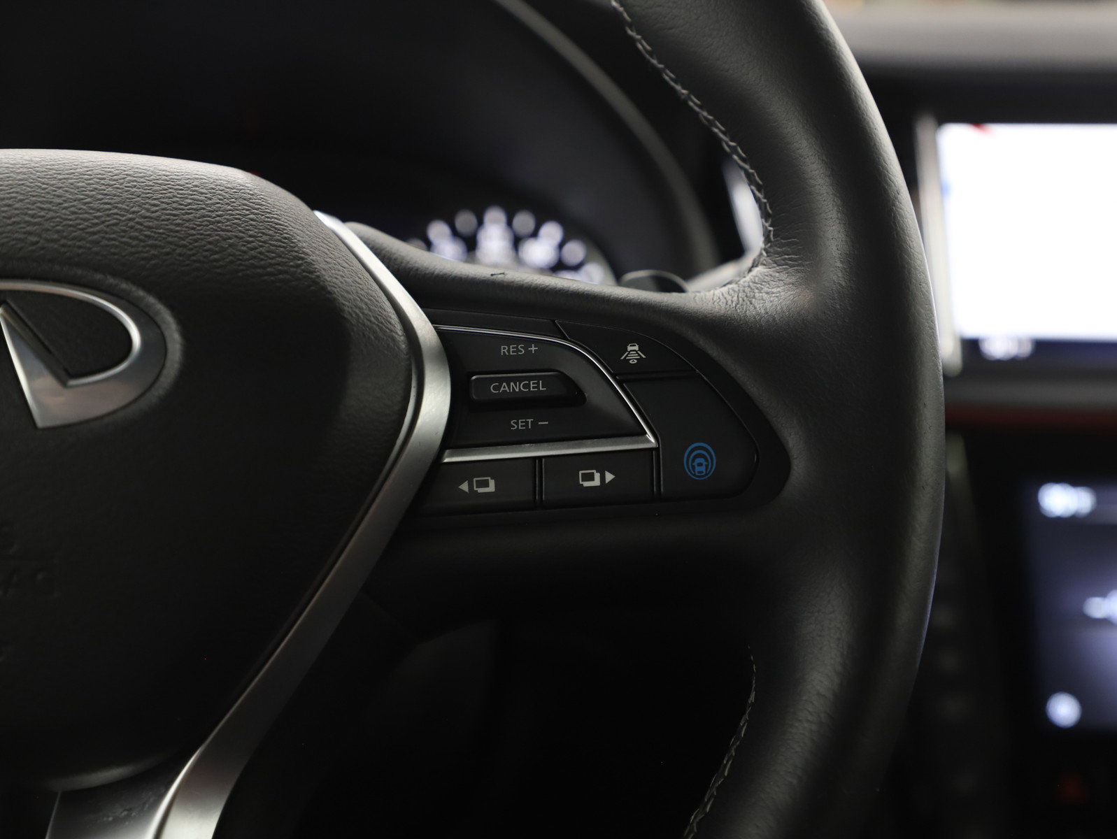 Used 2025 INFINITI QX55 Sensory AWD/4WD image 28