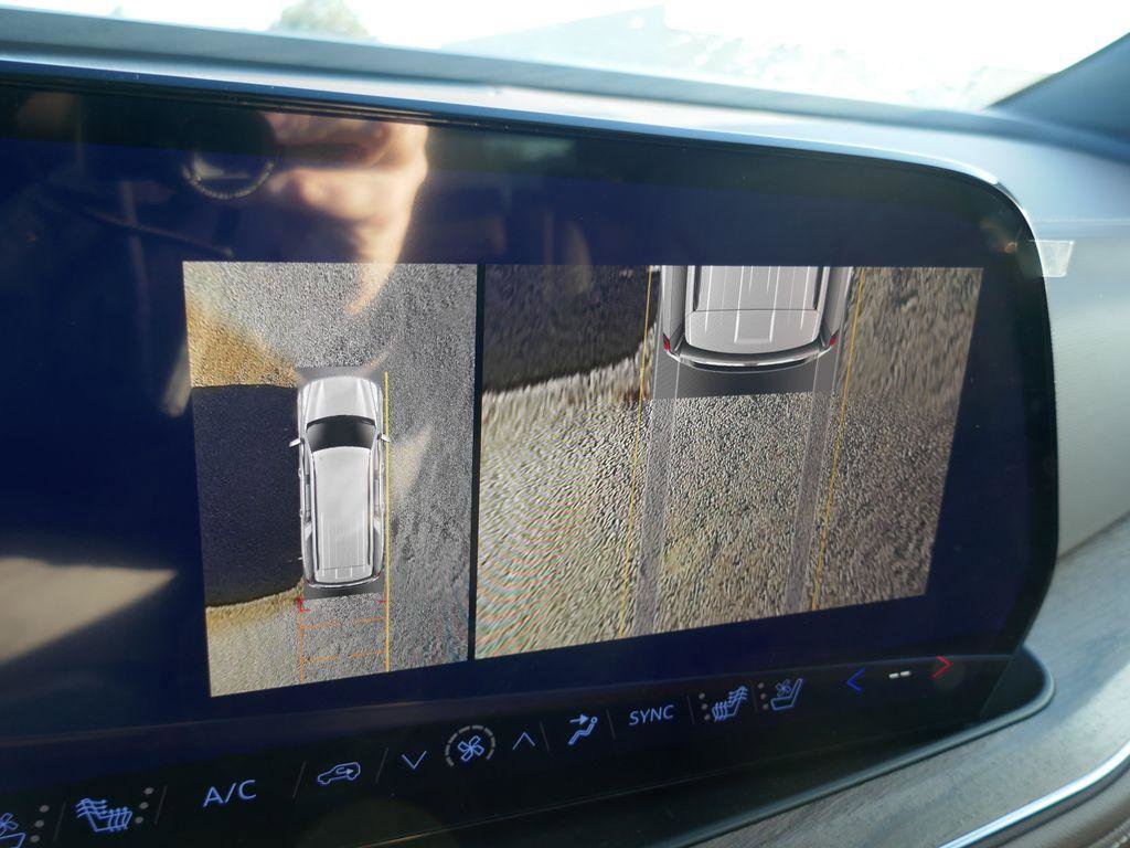 New 2026 Chevrolet Suburban High Country image 28