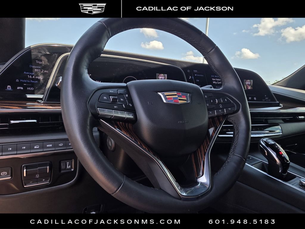 Used 2023 Cadillac Escalade Premium Luxury w/ Performance Package AWD/4WD image 24