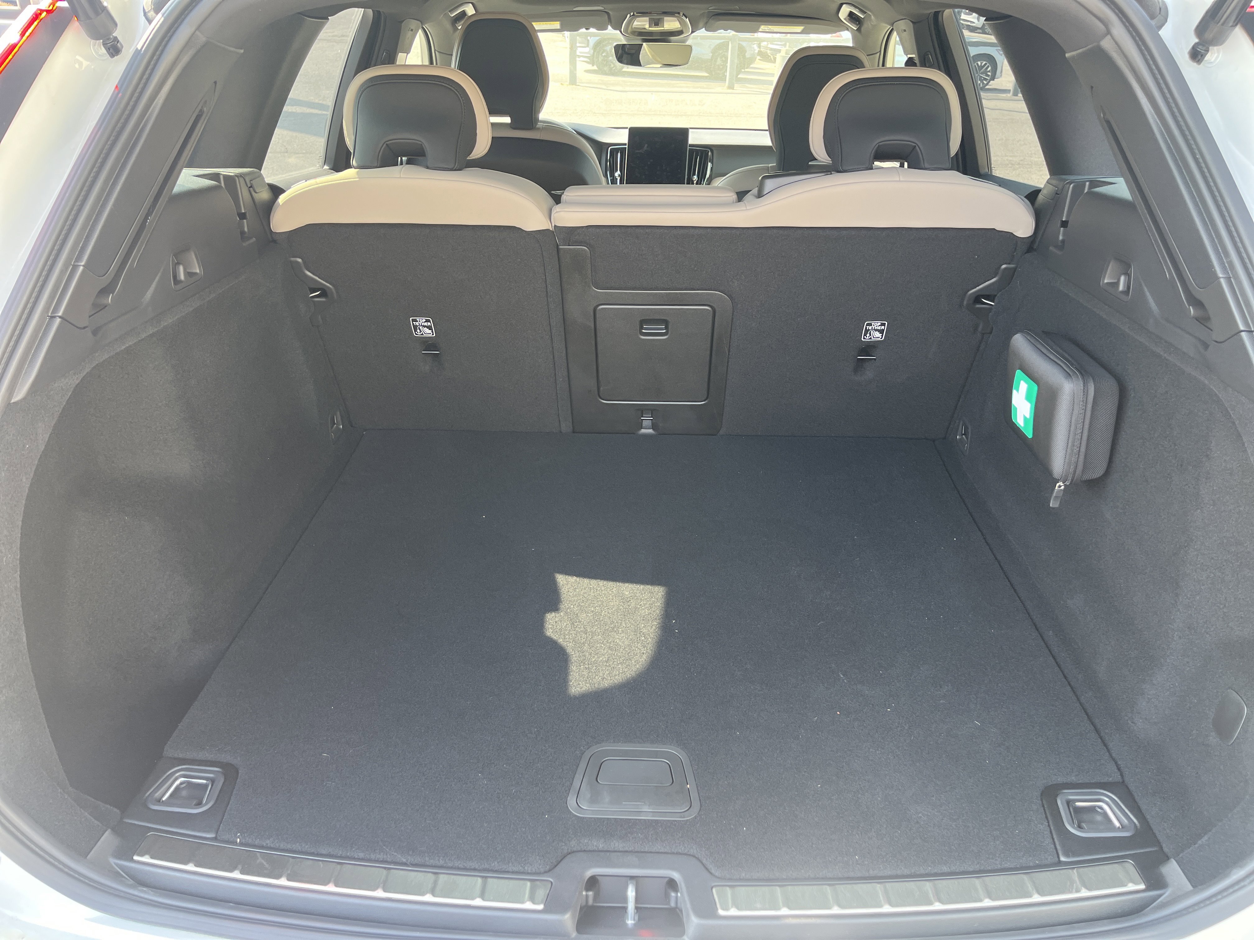 New 2026 Volvo XC60 B5 Plus w/ Protection Package Premier image 8