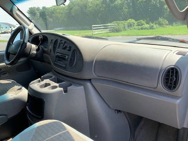 Used 2003 Ford E-250 and Econoline 250 Extended image 21