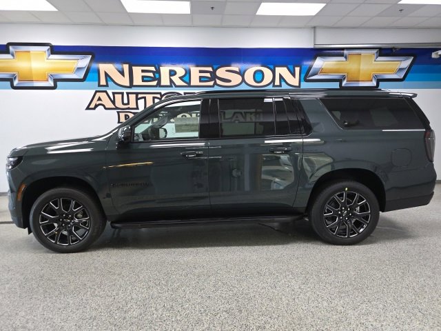 New 2026 Chevrolet Suburban RST image 4