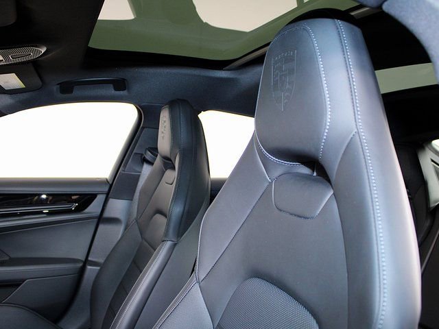 New 2025 Porsche Panamera 4 image 19
