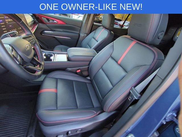 Used 2025 Chevrolet Traverse RS image 22