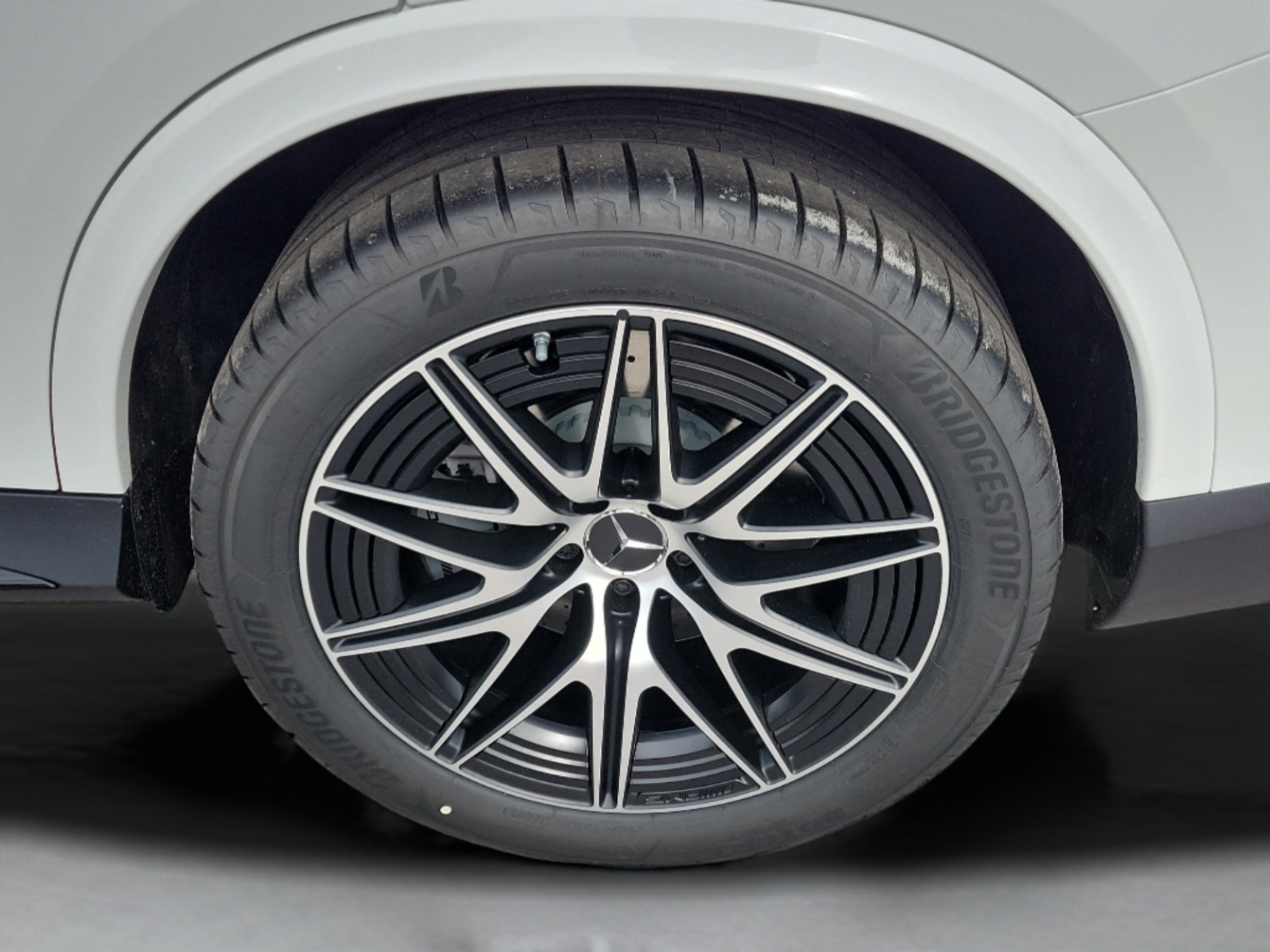 New 2026 Mercedes-Benz GLC 43 AMG 4MATIC image 36