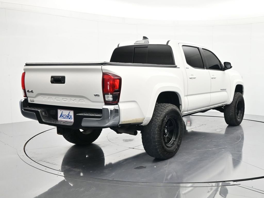 Used 2021 Toyota Tacoma SR5 AWD/4WD image 5