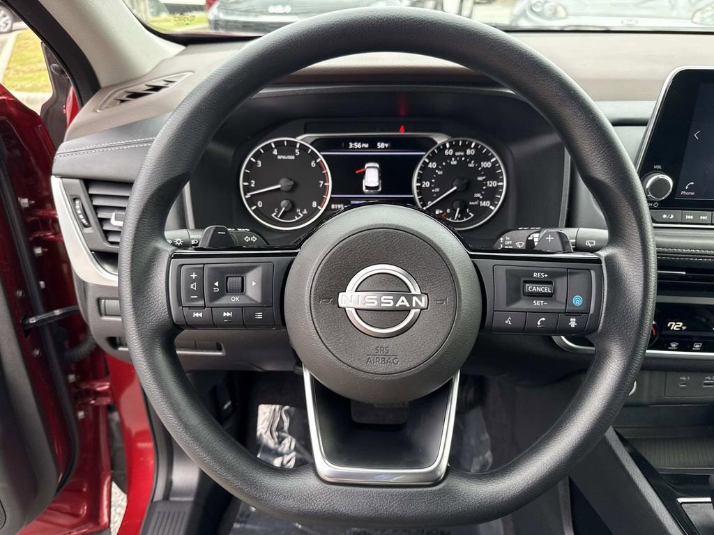Used 2023 Nissan Rogue SV image 41