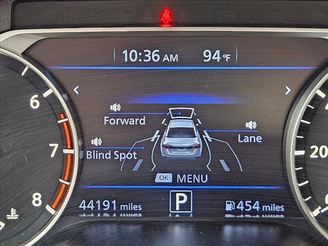 Used 2025 Nissan Altima 2.5 SV FWD image 13