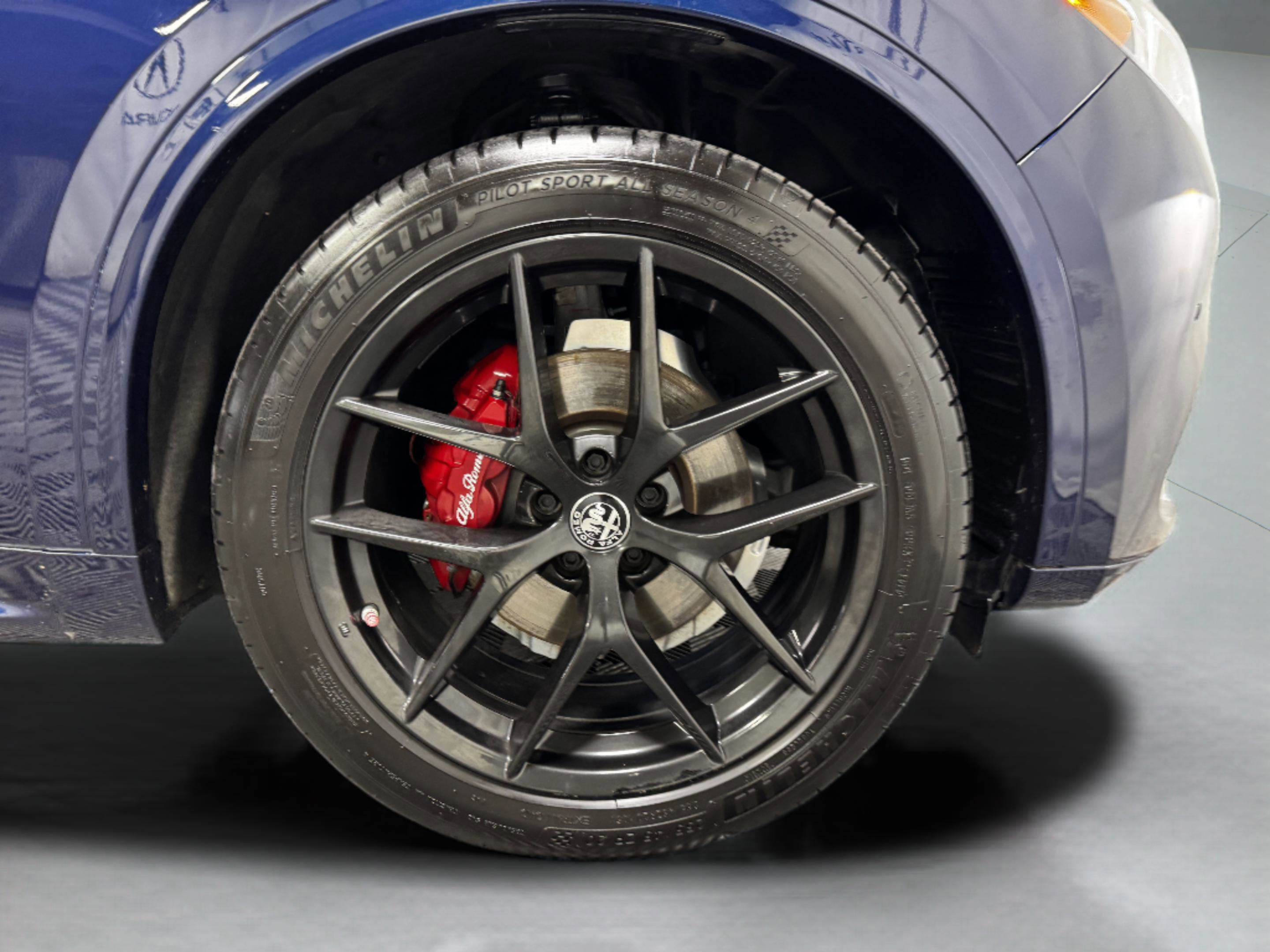 Used 2020 Alfa Romeo Stelvio Ti w/ Nero Edizione image 46