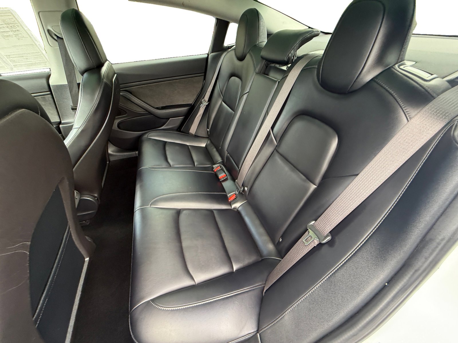 Used 2018 Tesla Model 3 Long Range RWD image 16
