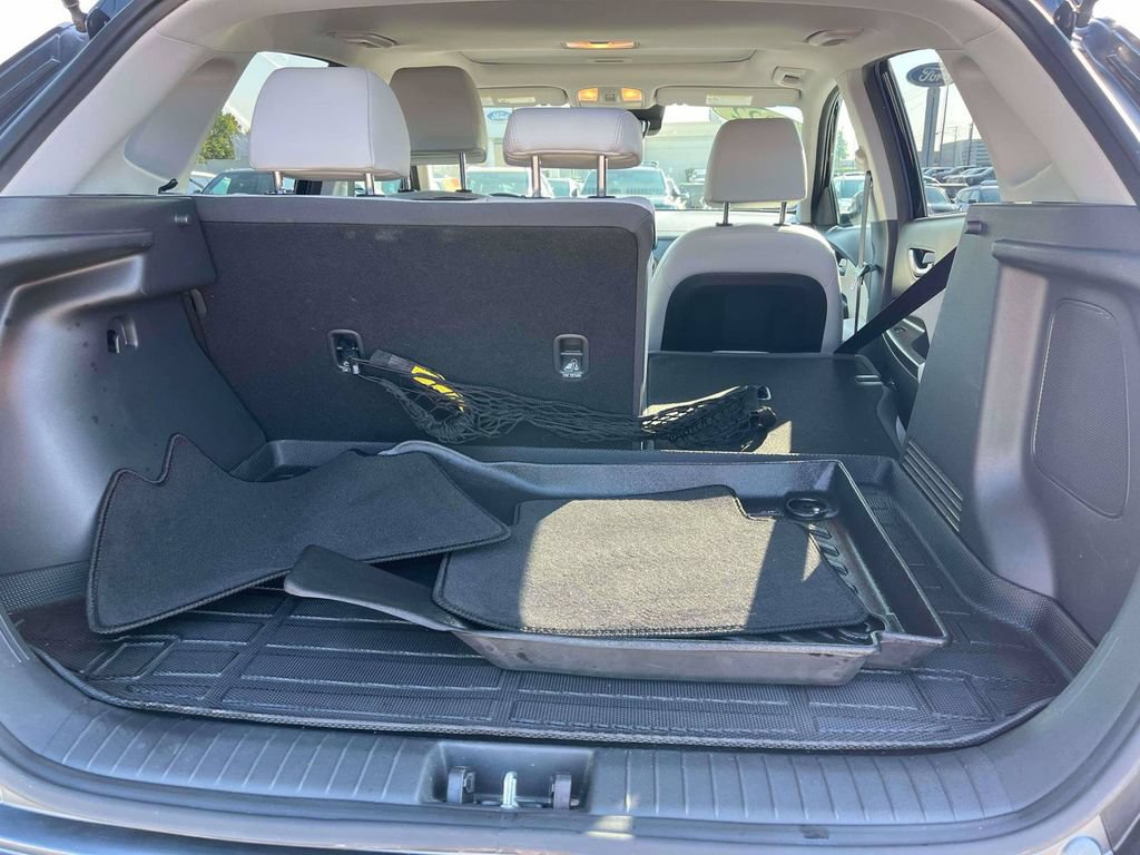 Used 2022 Hyundai Kona Limited AWD/4WD image 7