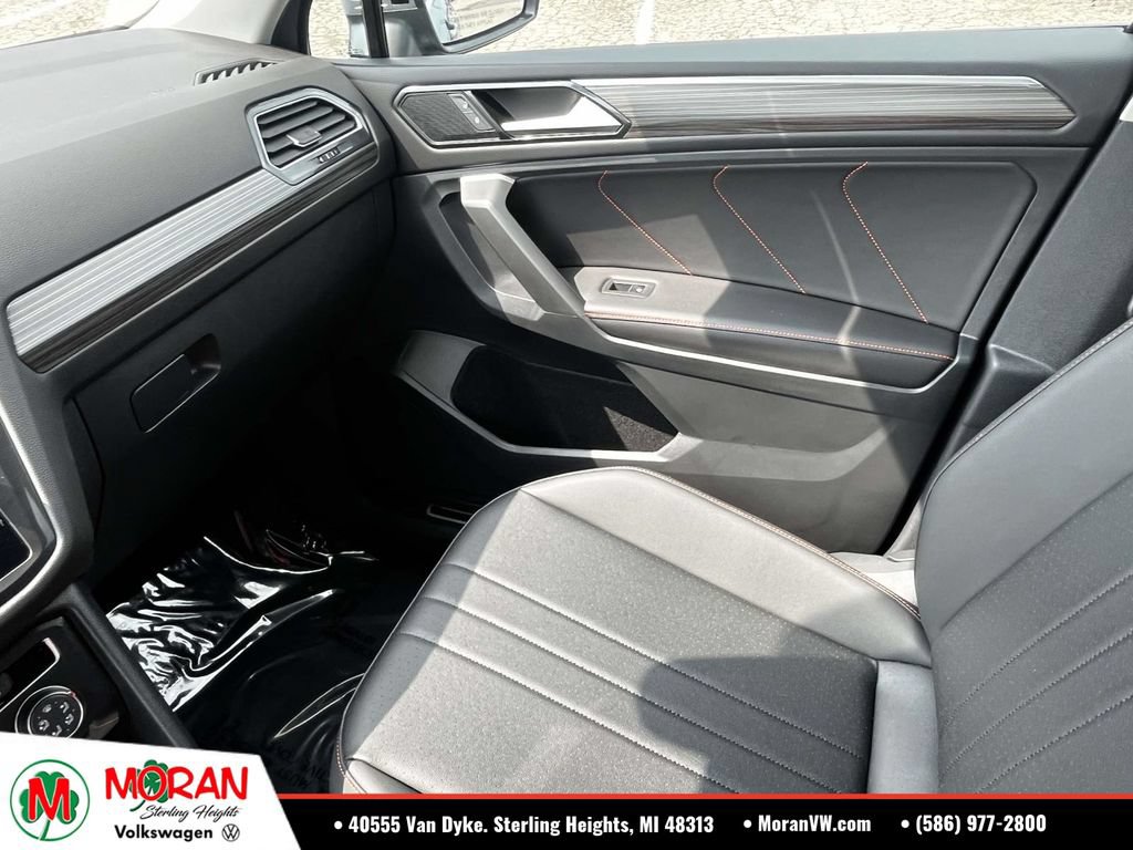 Used 2024 Volkswagen Tiguan Wolfsburg Edition FWD image 30