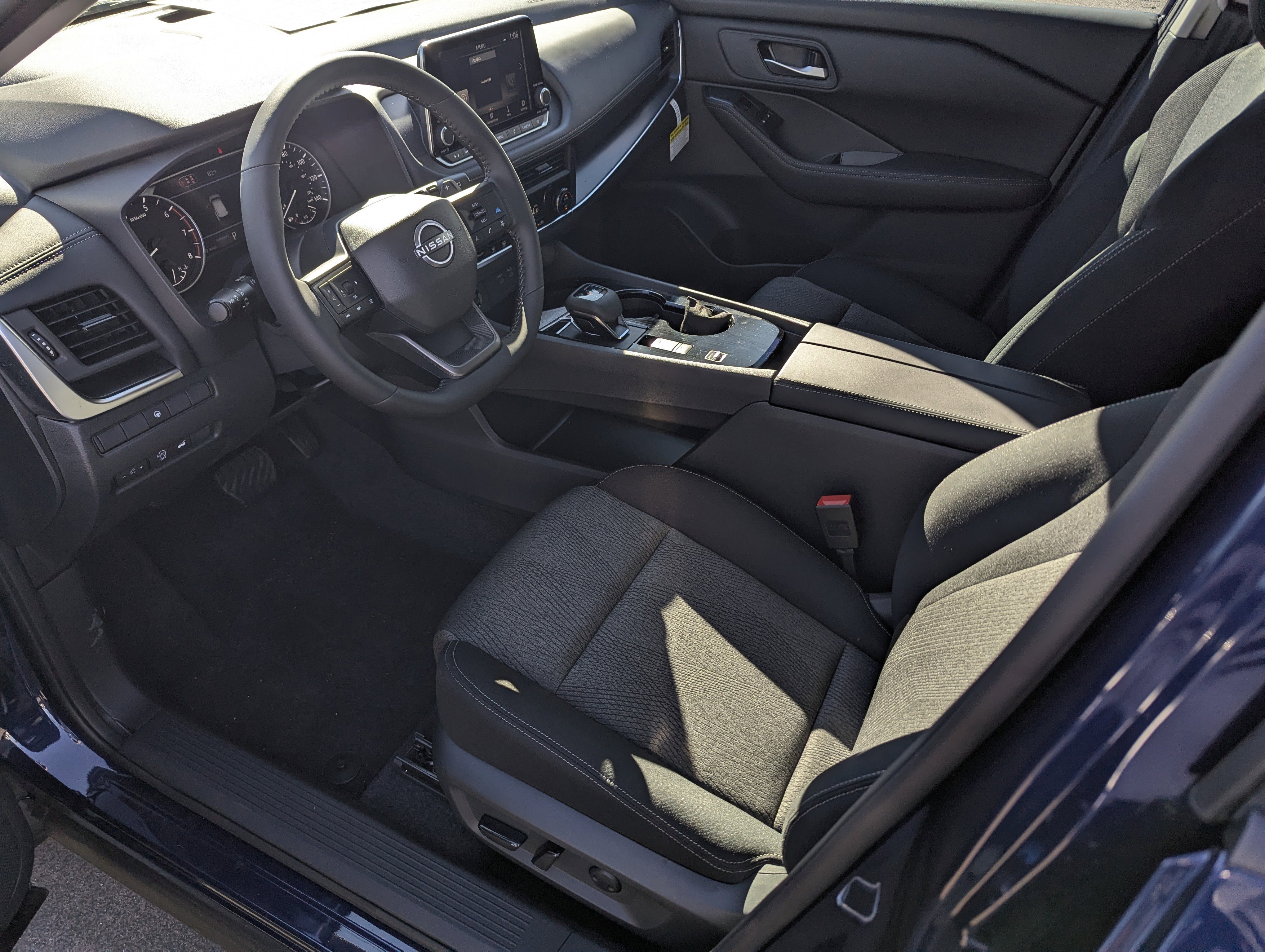 New 2026 Nissan Rogue SV image 9