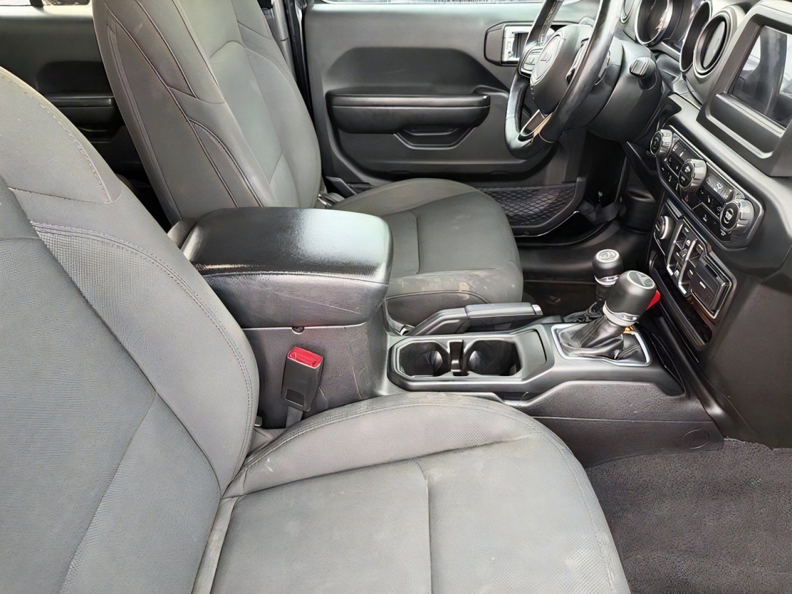 Used 2020 Jeep Gladiator Sport w/ Quick Order Package 24S AWD/4WD image 10