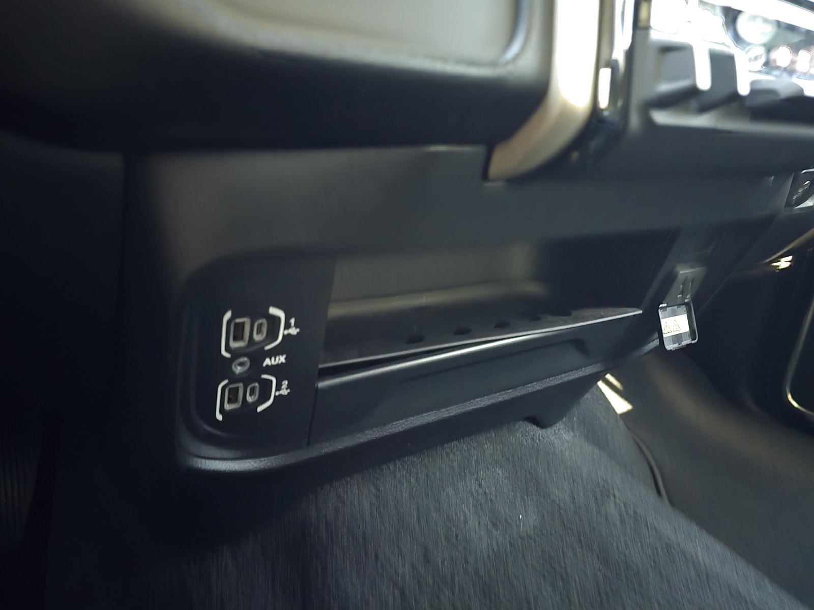 Used 2024 RAM 2500 Laramie w/ Safety Group AWD/4WD image 23