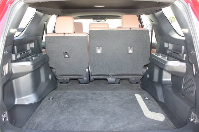 Used 2026 Toyota 4Runner Limited w/ Tow Technology Package AWD/4WD image 8