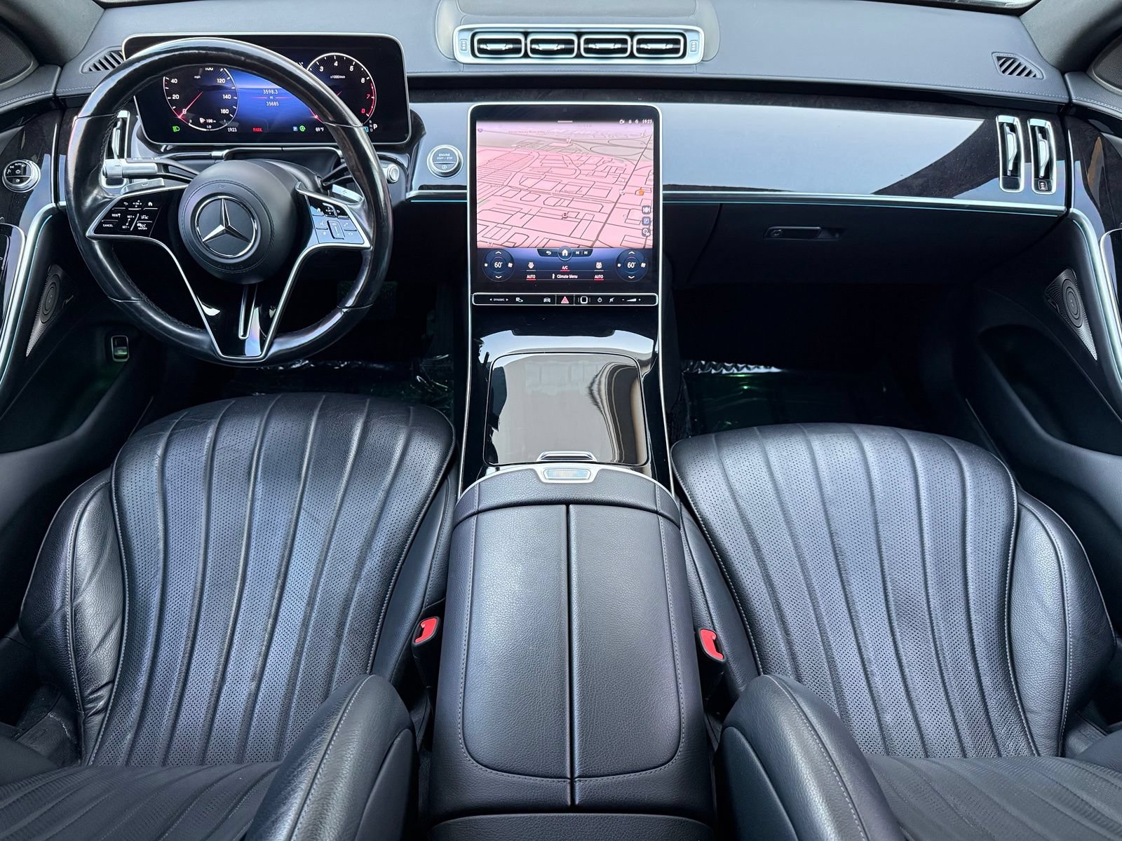 Used 2022 Mercedes-Benz S 500 4MATIC image 2