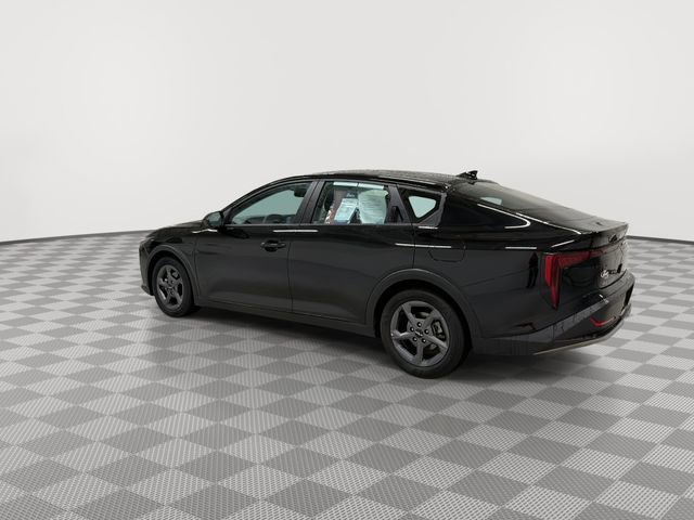 Used 2025 Kia K4 LXS image 7