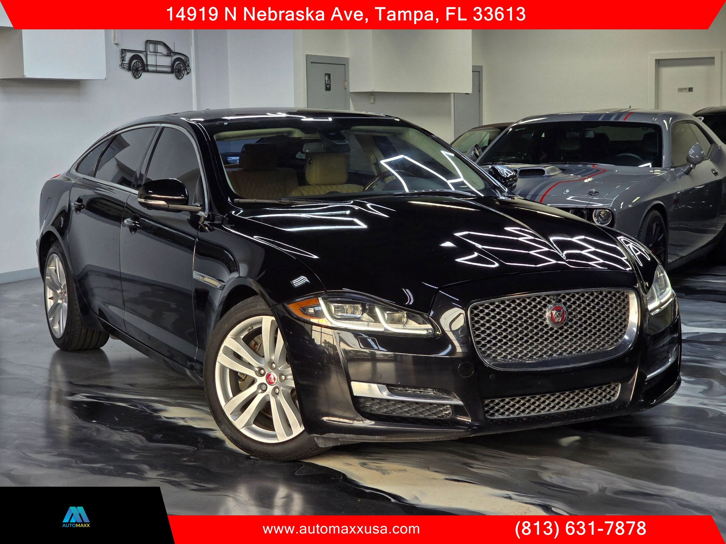 Used 2016 Jaguar XJ L Portfolio RWD image 2
