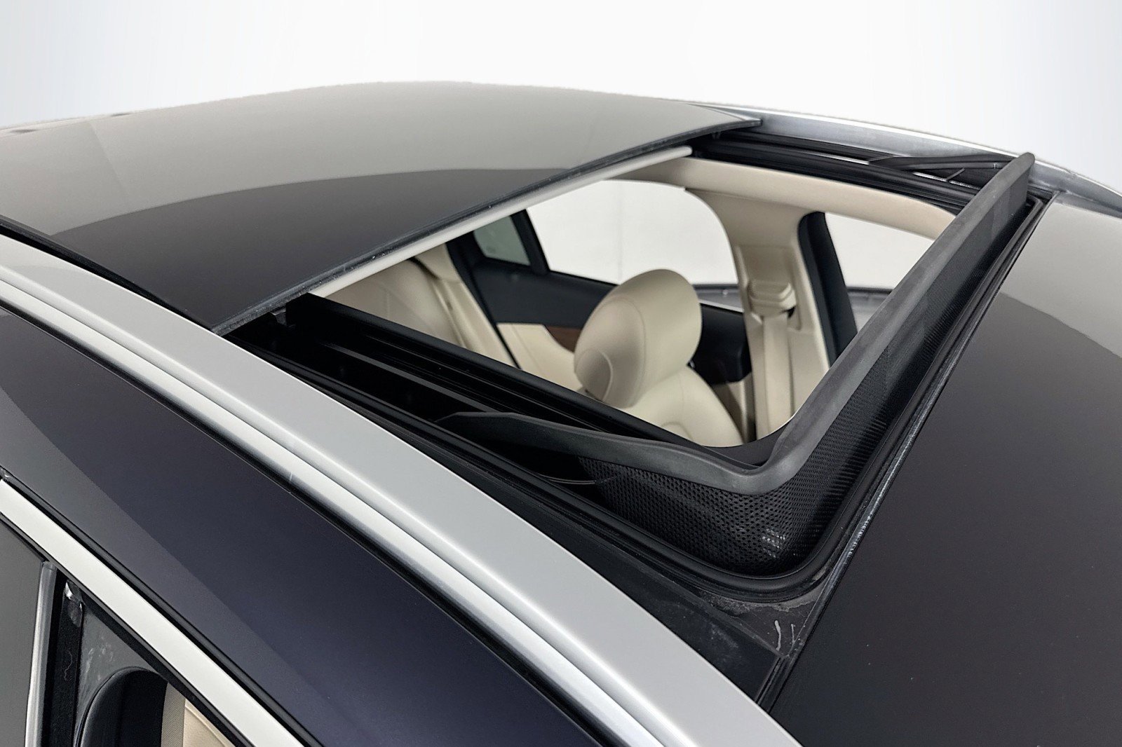 Certified 2022 Mercedes-Benz GLC 300 4MATIC image 23