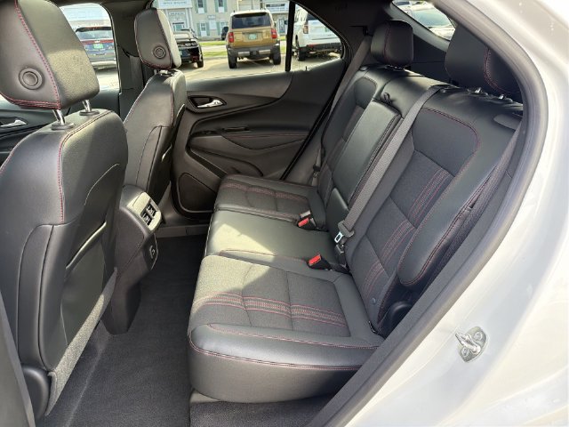 Used 2024 Chevrolet Equinox RS FWD image 25