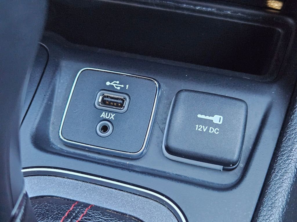 Used 2021 Jeep Cherokee Trailhawk w/ Sun, Sound & Nav Group image 26