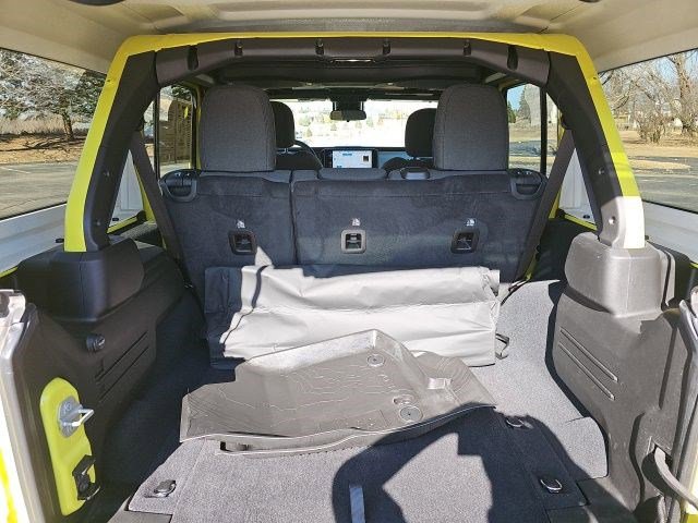 Used 2024 Jeep Wrangler Sahara image 18