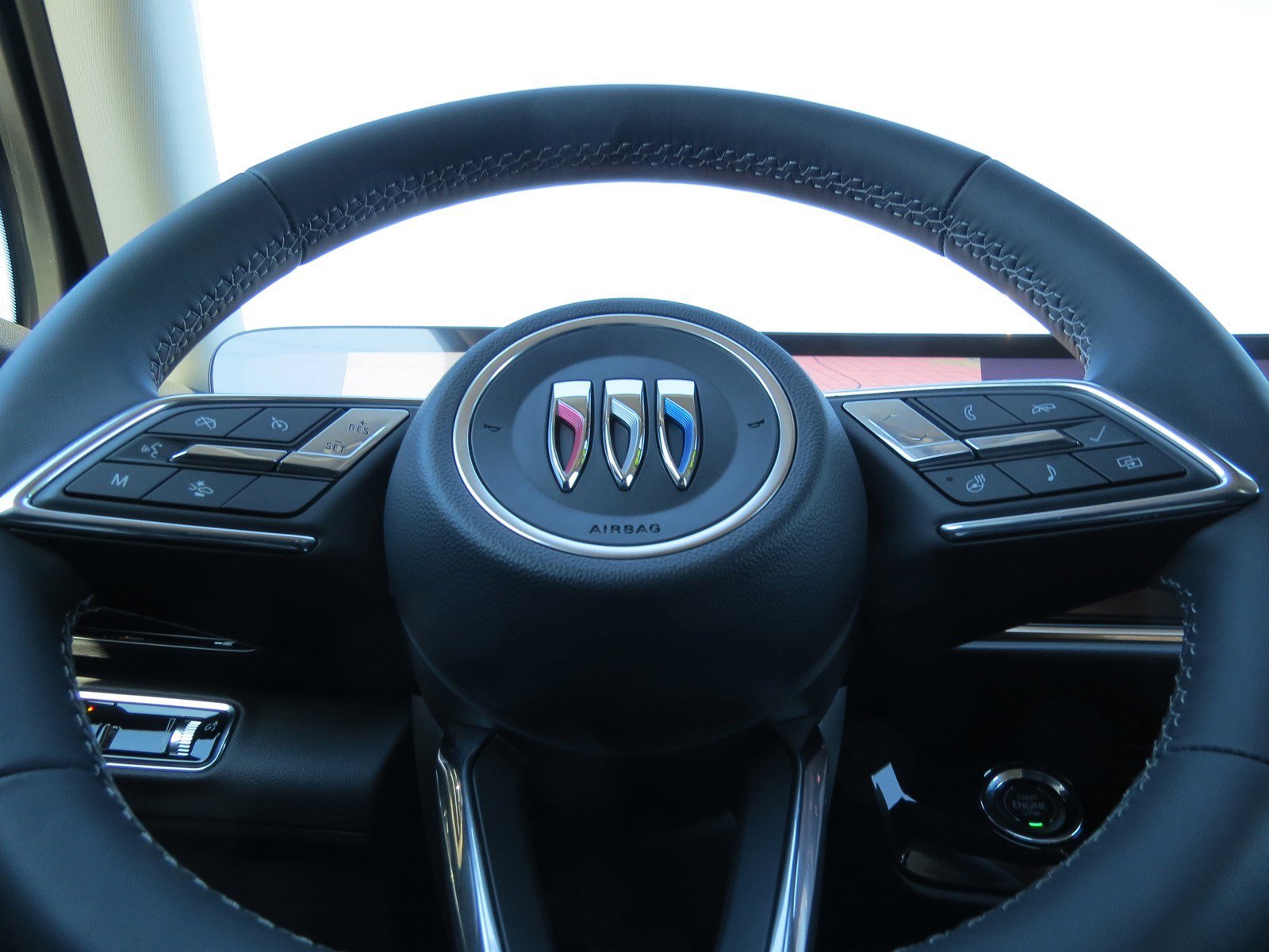 New 2025 Buick Envision Avenir image 20