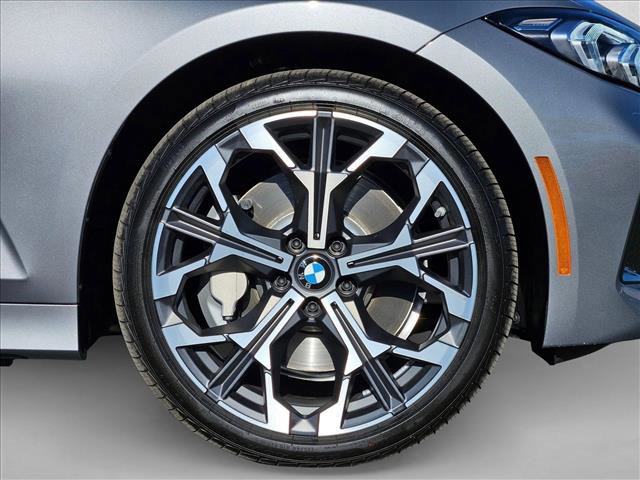 New 2026 BMW 330i Sedan w/ Premium Package image 10