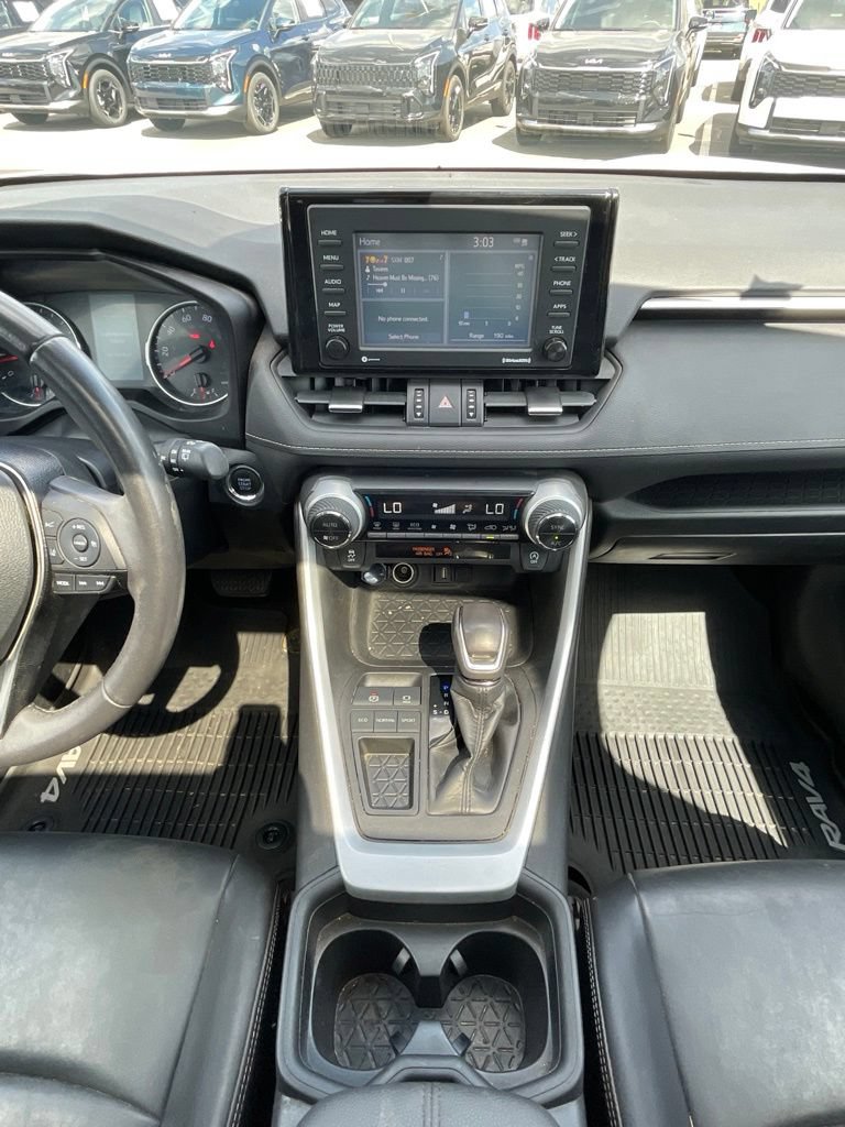 Used 2020 Toyota RAV4 XLE Premium FWD image 19