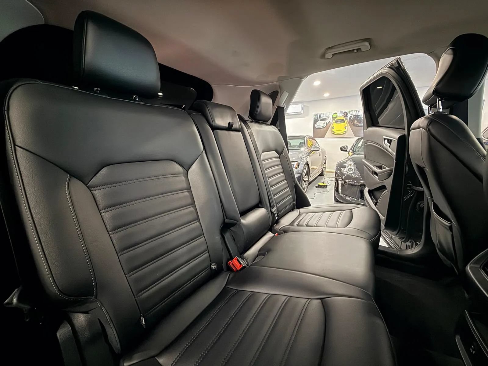 Used 2021 Ford Edge SEL FWD image 13