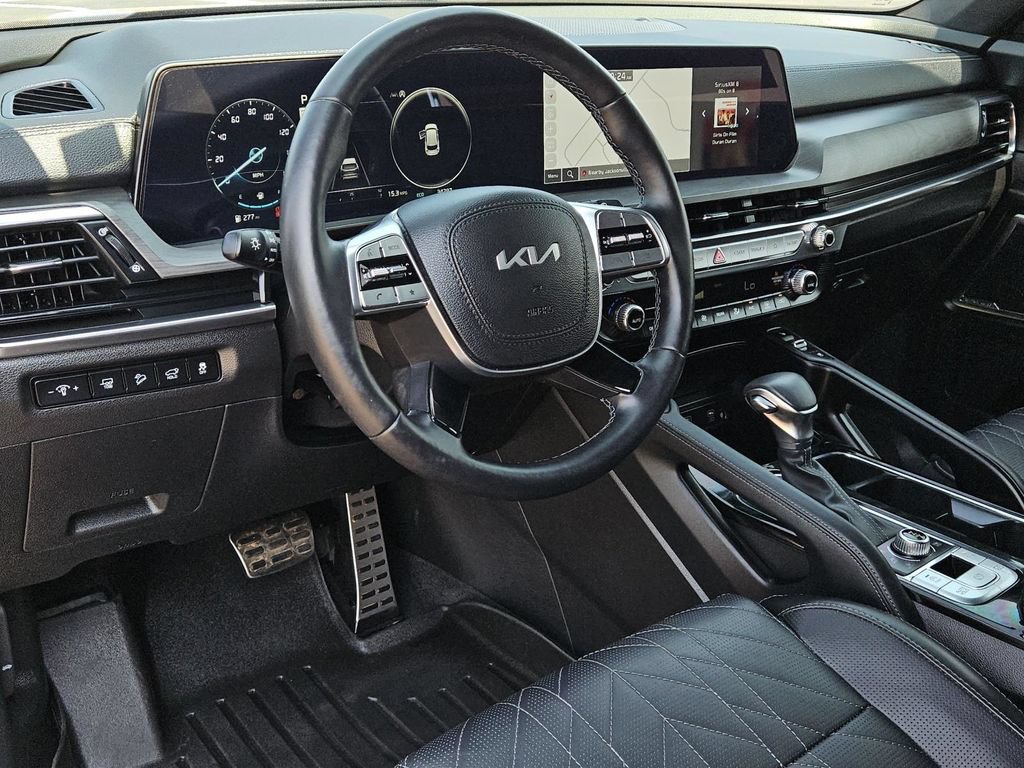 Used 2024 Kia Telluride SX Prestige X-Pro AWD/4WD image 16
