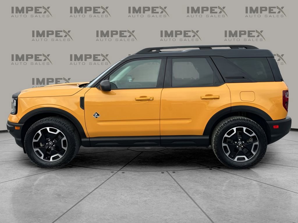 Used 2022 Ford Bronco Sport Outer Banks w/ Tech Package image 2