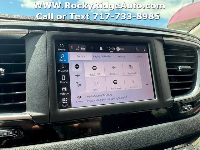 Used 2023 Chrysler Voyager LX FWD image 26