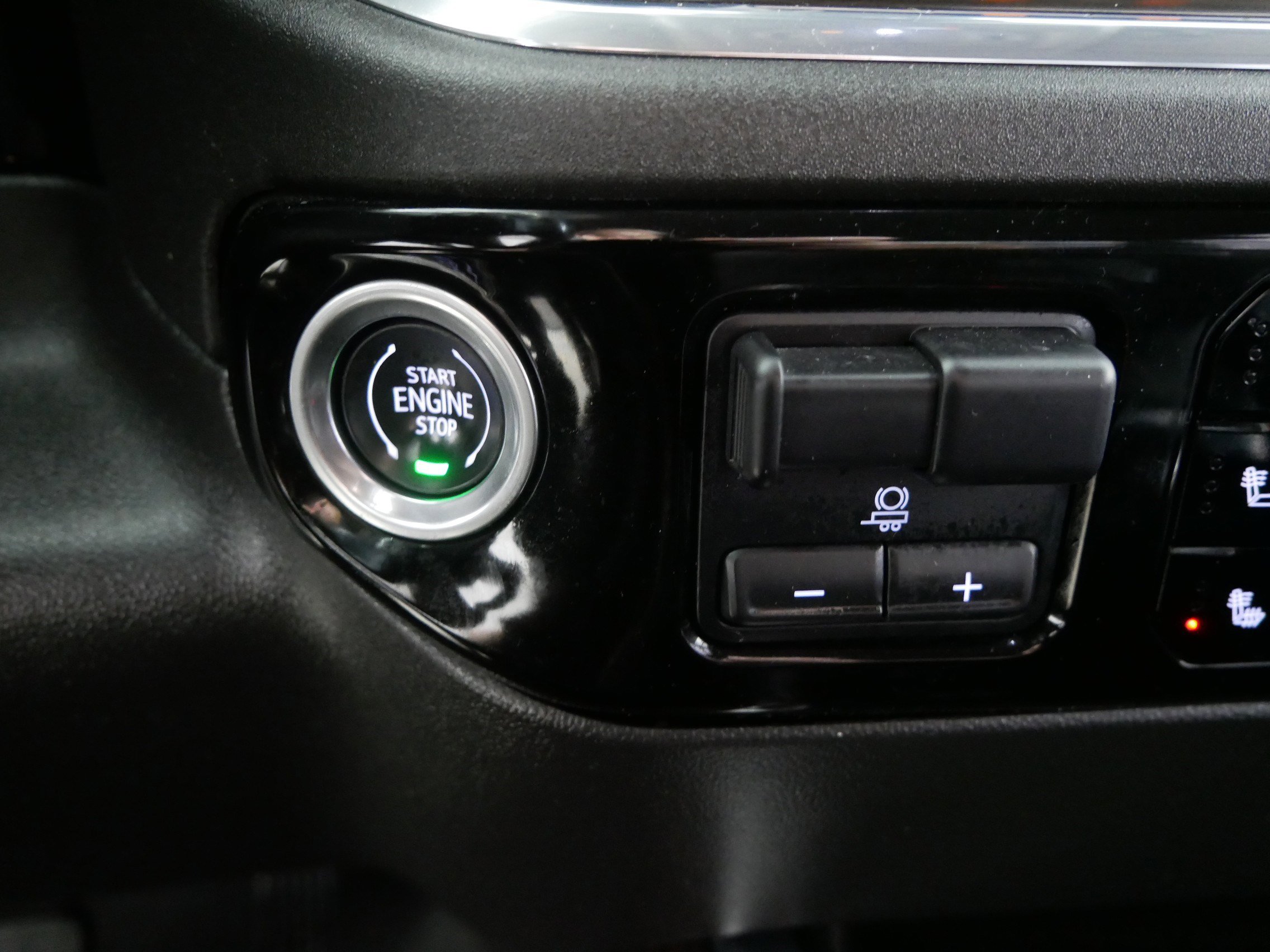 Used 2023 GMC Sierra 1500 SLT w/ SLT Premium Plus Package image 29