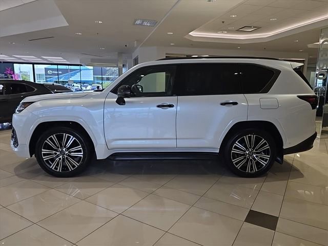 New 2026 Lexus LX 700h Luxury AWD/4WD image 4