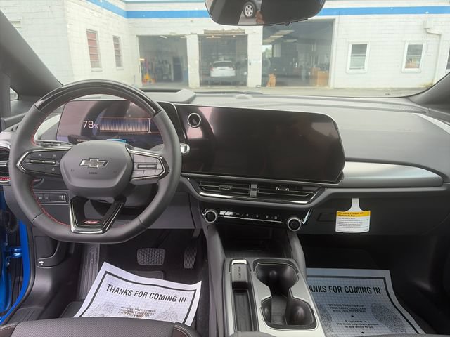 New 2026 Chevrolet Equinox EV RS w/ Active Safety Package 3 AWD/4WD image 12