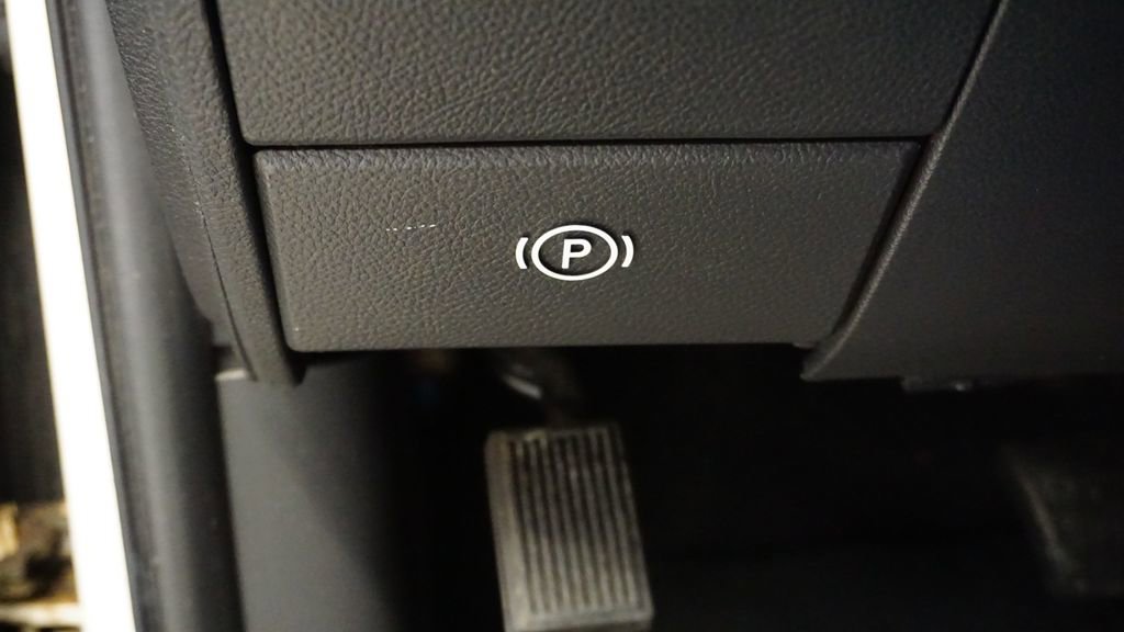 Used 2009 Dodge Ram 1500 Truck ST w/ ST Popular Equipment Group image 27