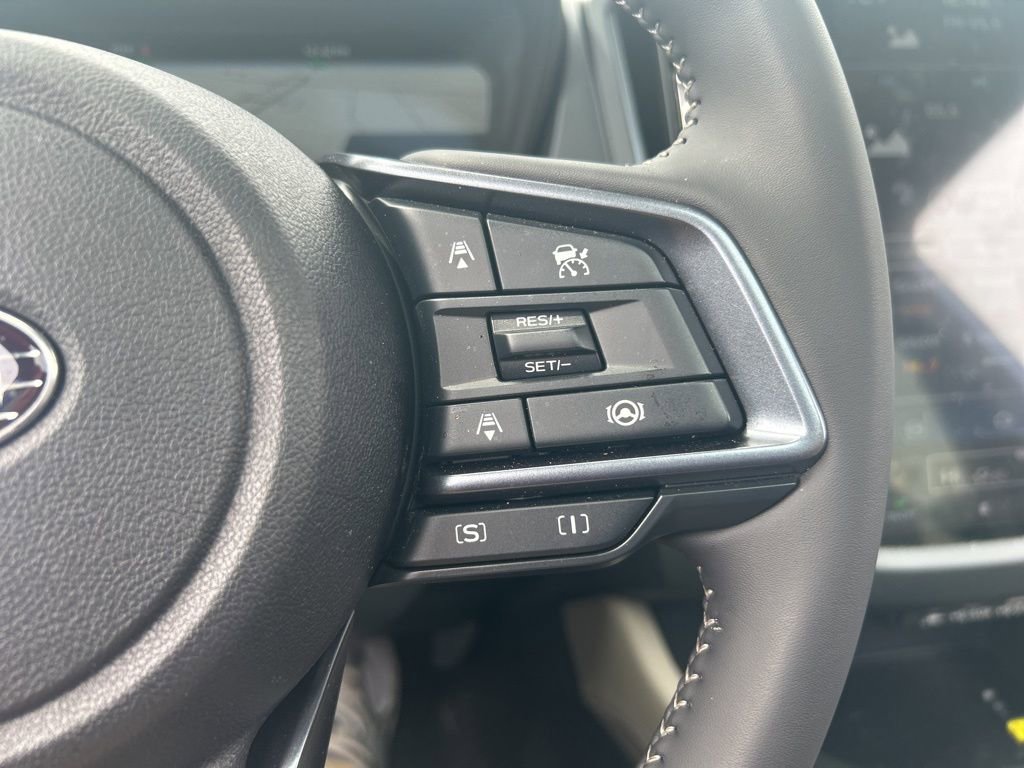 Used 2025 Subaru Forester Limited image 7