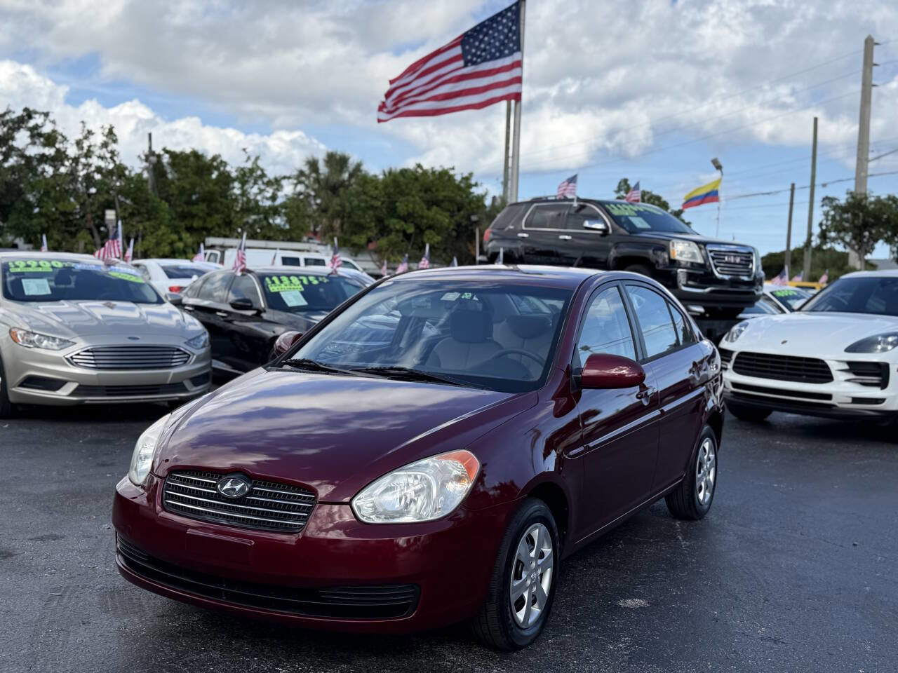 Used 2009 Hyundai Accent GLS w/ Popular Equipment Pkg 5 image 2